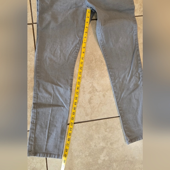 American Rag, 32x30 - Picture 3 of 5